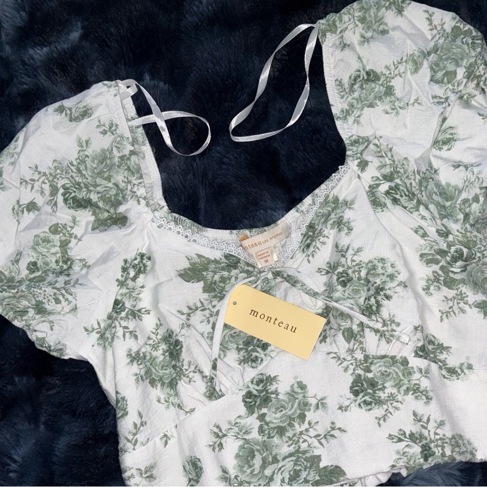 Monteau Women's Green Floral Blouse